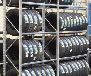 superself-tyre-racking-in-use-2